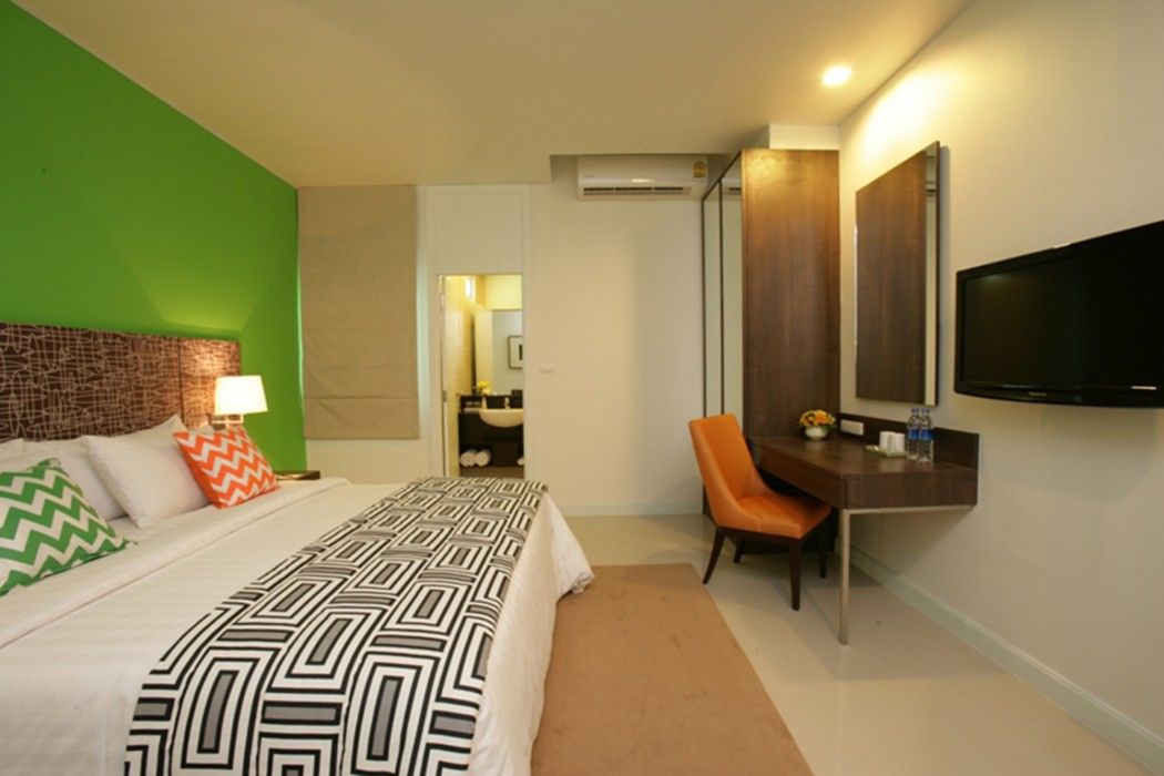Legacy Hotel Bangkok Sukhumvit Exterior photo